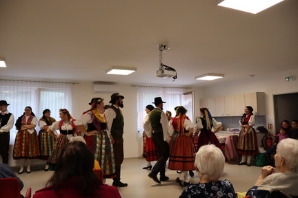 F530F6A0-E31E-471E-86E3-1A1FC8206A36